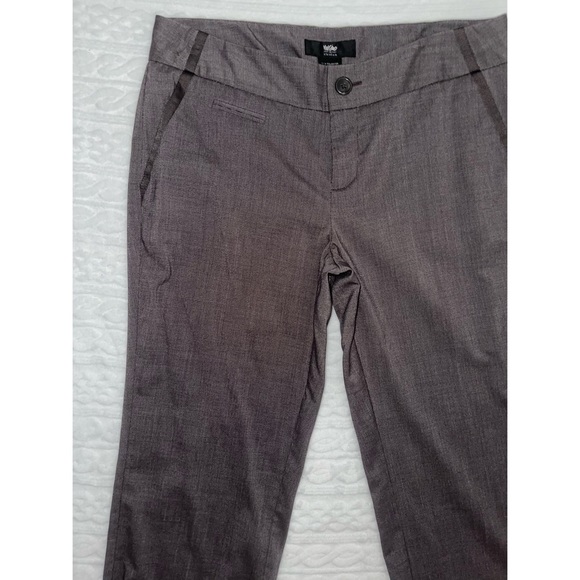 Women’s Dark Gray Mossimo Stretch Capri Bottoms 🖤 - Picture 5 of 17